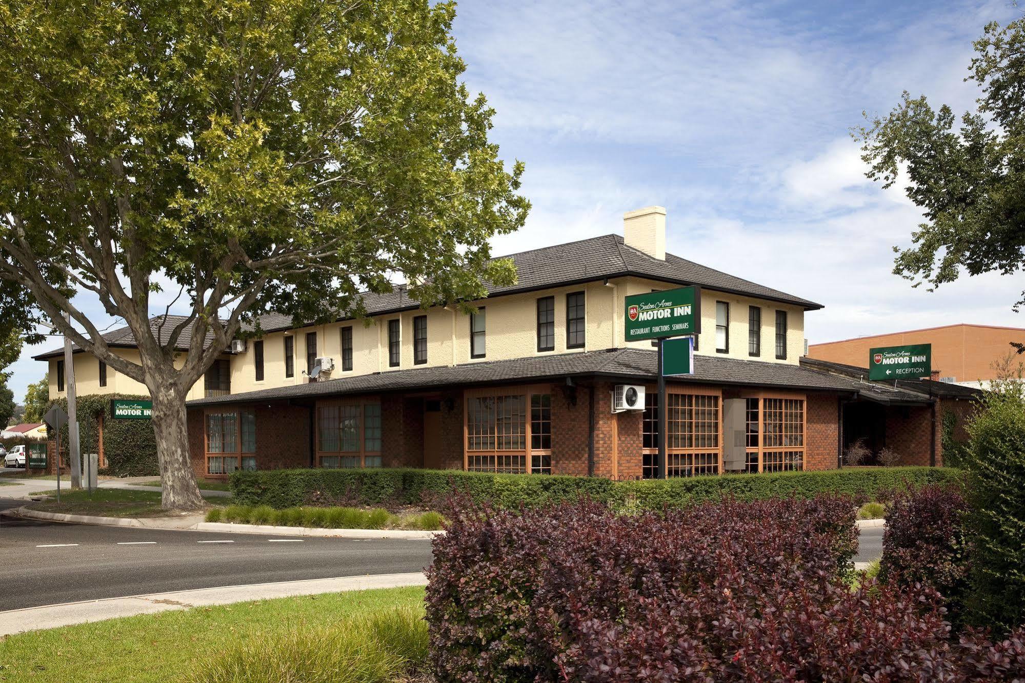 אלבורי Seaton Arms Motor Inn מראה חיצוני תמונה