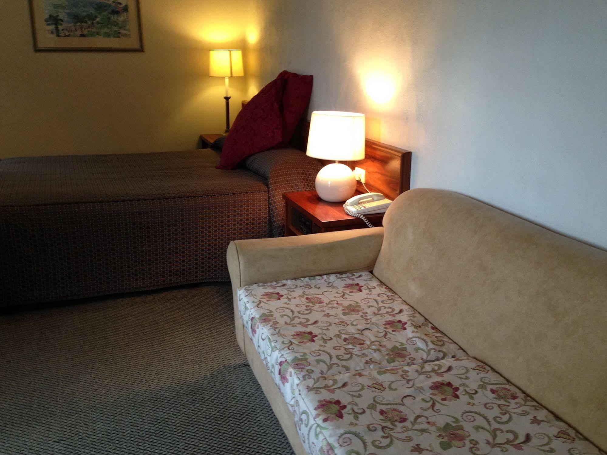 אלבורי Seaton Arms Motor Inn מראה חיצוני תמונה