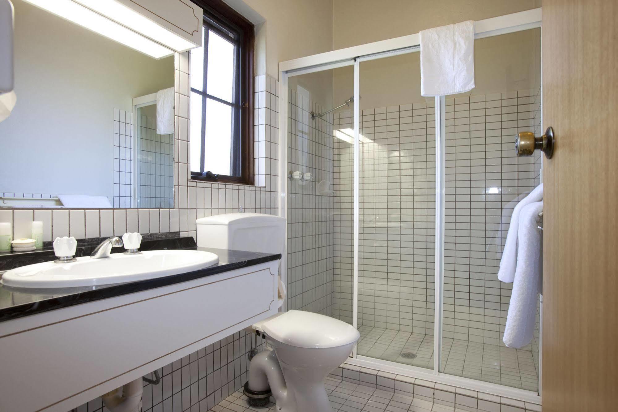 אלבורי Seaton Arms Motor Inn מראה חיצוני תמונה
