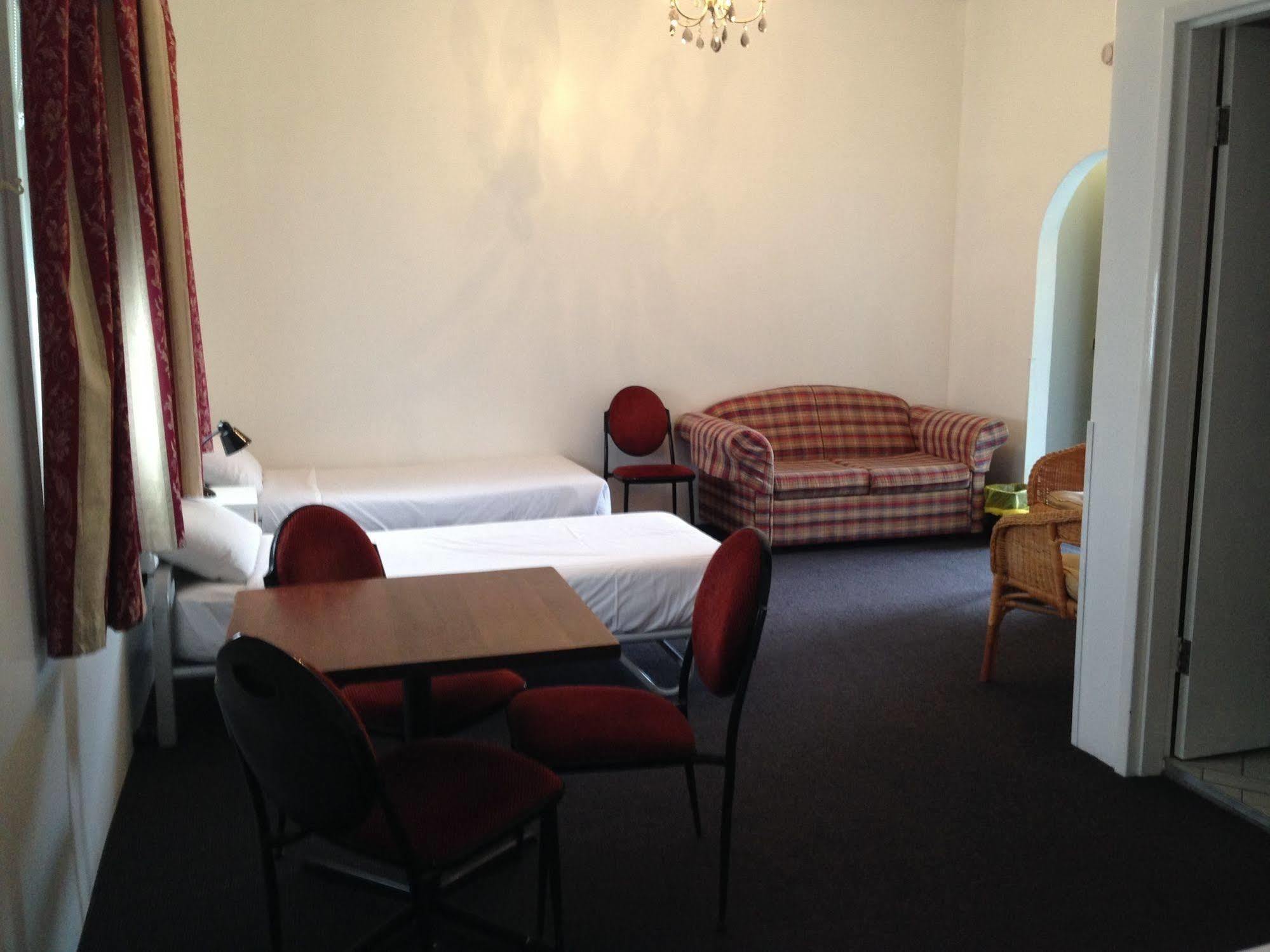 אלבורי Seaton Arms Motor Inn מראה חיצוני תמונה